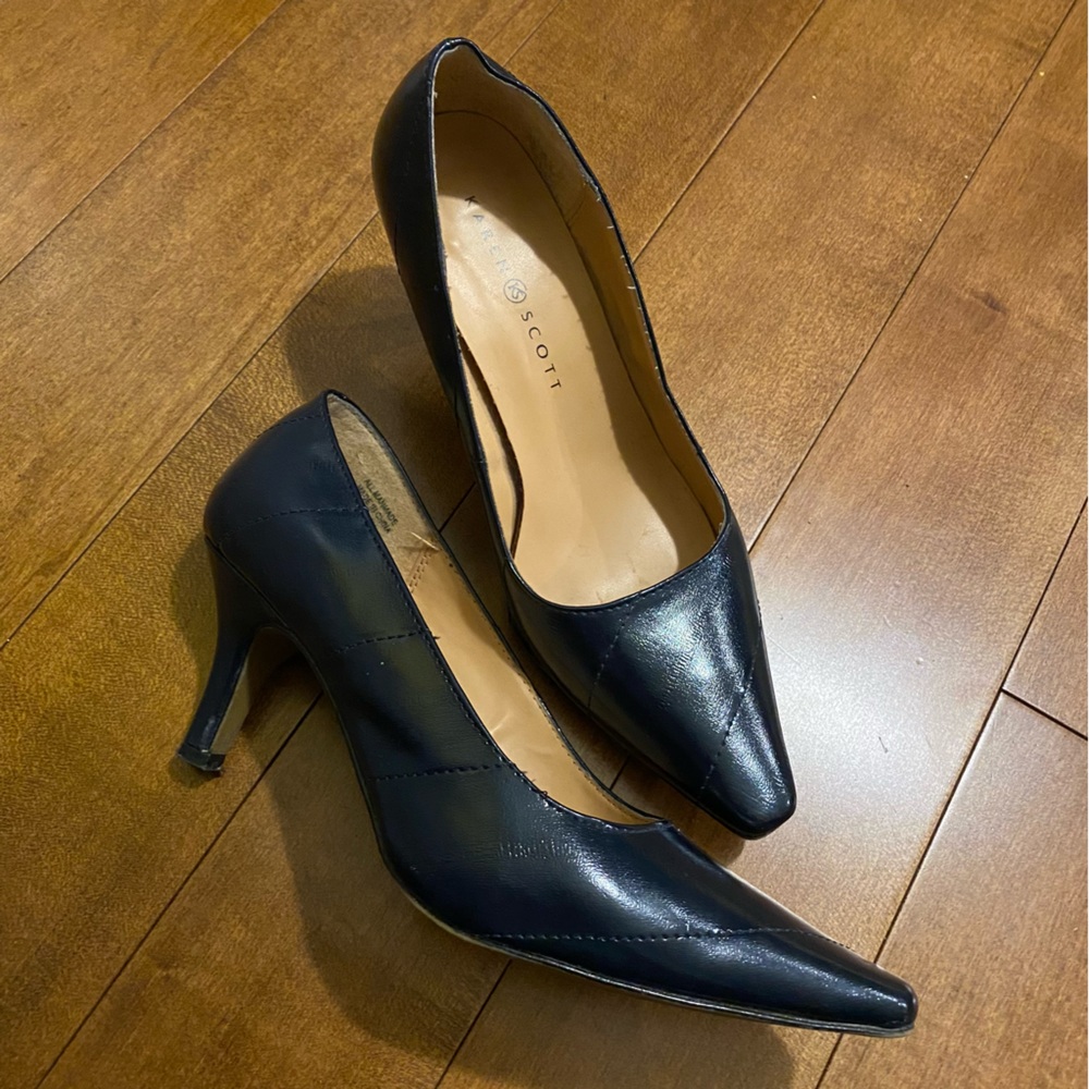 Karen Scott Dark Navy/Black Pumps